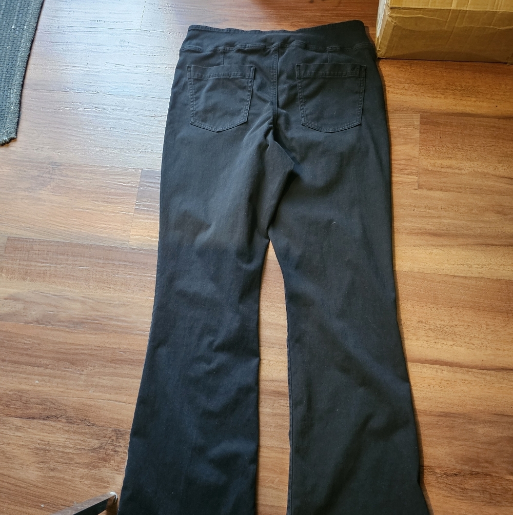 American Eagle Stretch Pull On Black Jeans